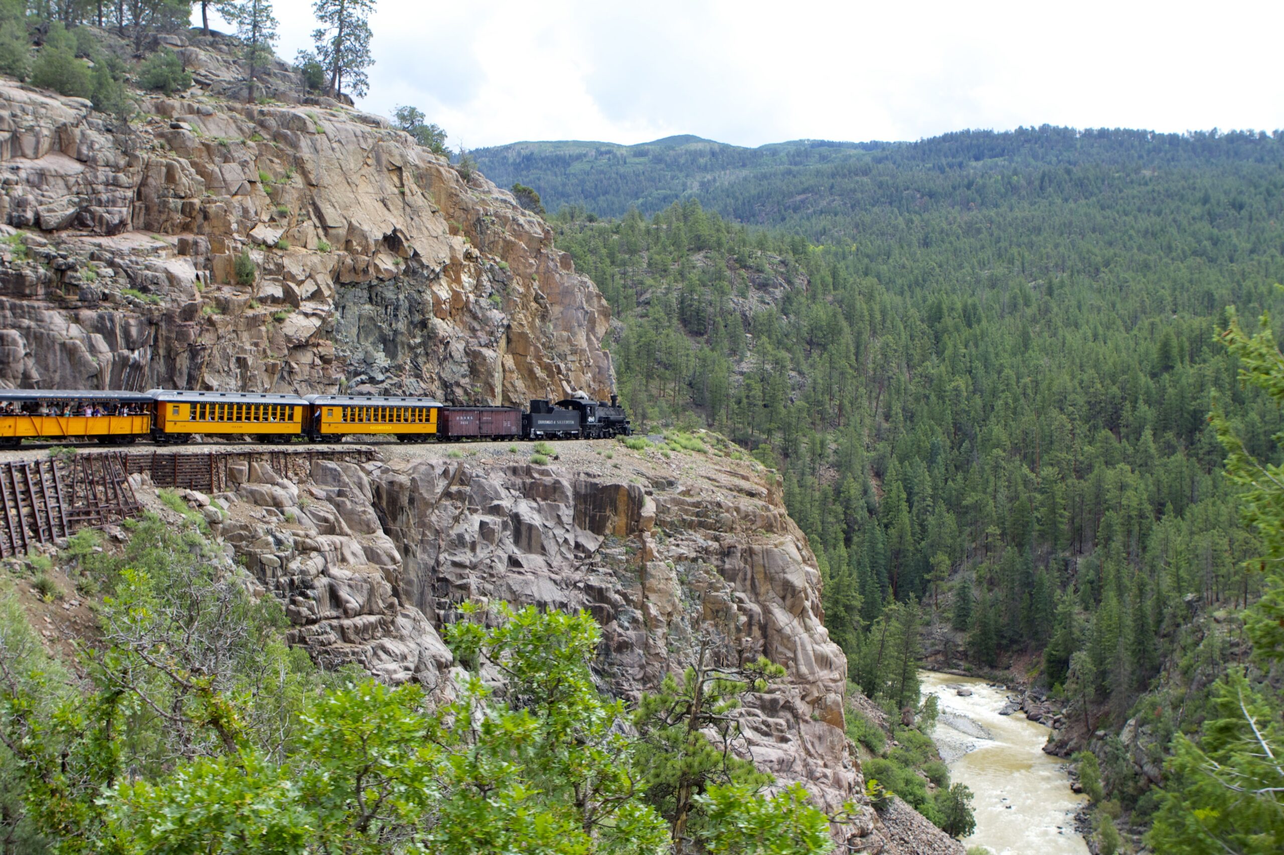 À toute vapeur entre Durango et Silverton : le plus beau train touristique des États-Unis